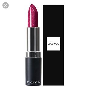 Zoya matte cream formula lip color: brooke 👄 NEW